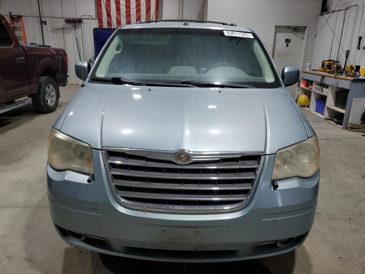 Lot #3296301411 2008 CHRYSLER TOWN & COU