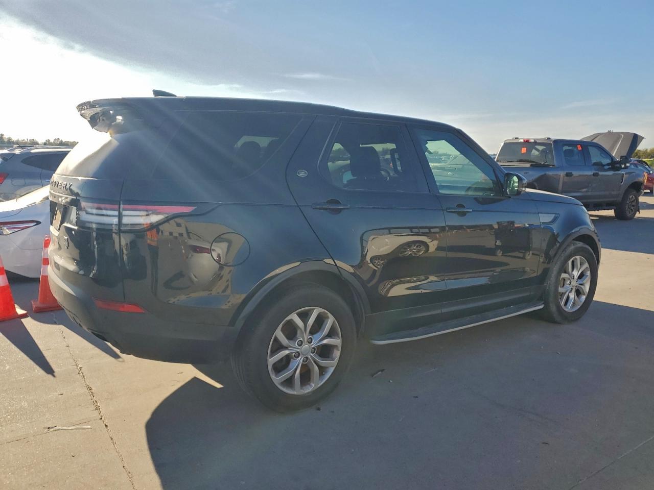 LAND ROVER DISCOVERY SE