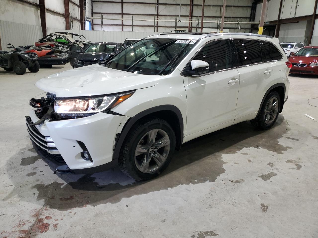 TOYOTA HIGHLANDER LIMITED