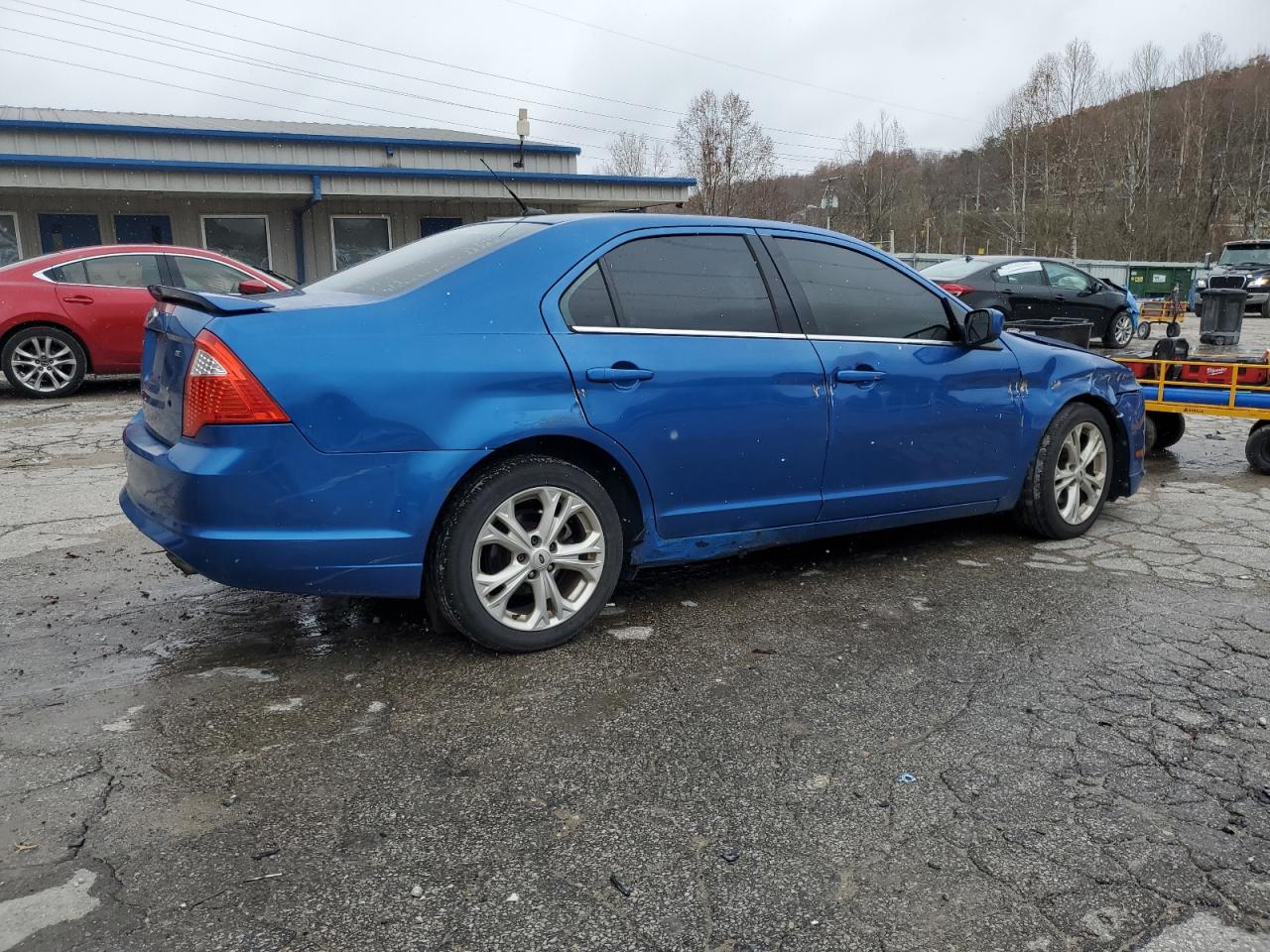 FORD FUSION SE