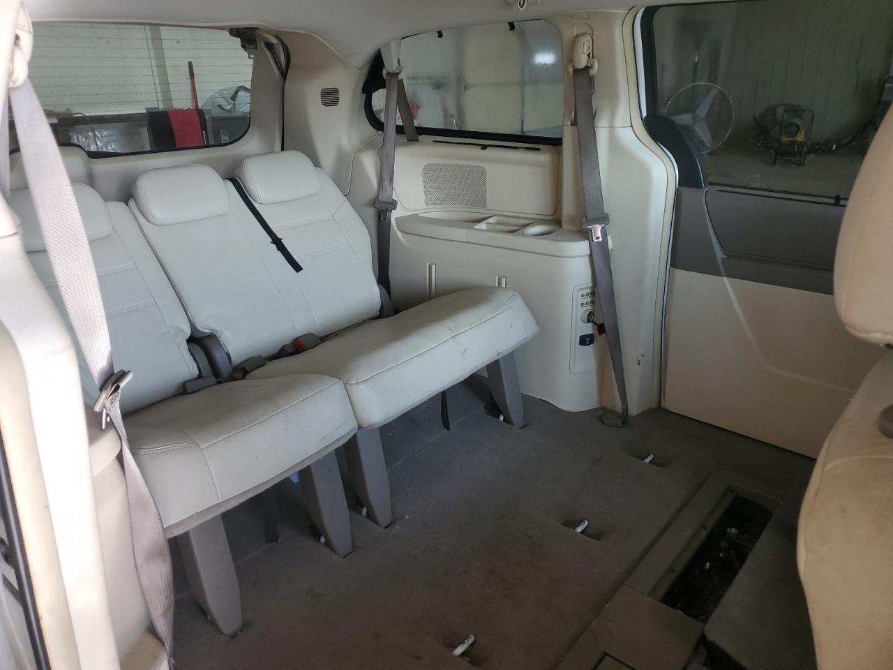 CHRYSLER TOWN & COUNTRY TOURING