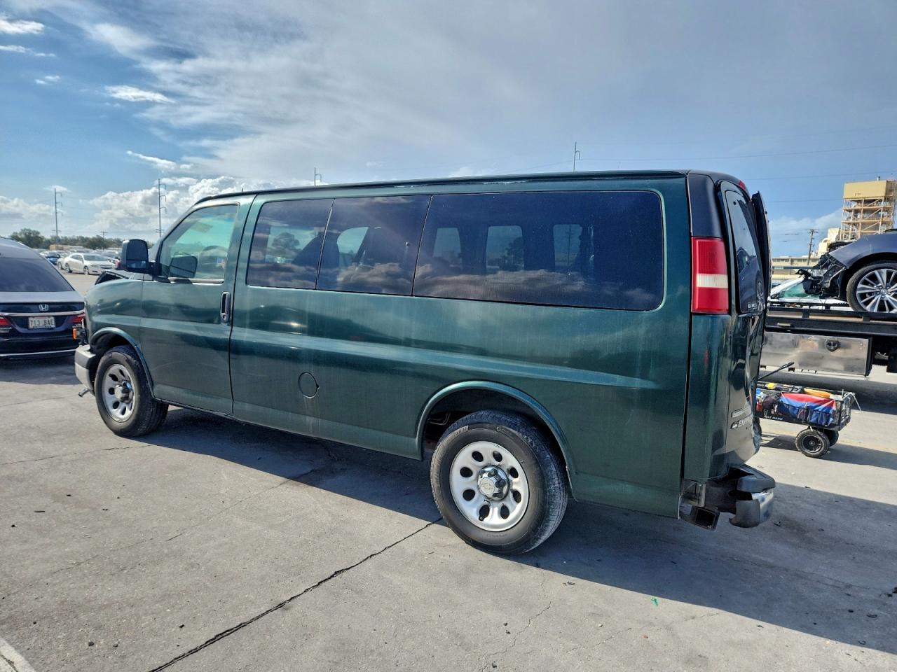 CHEVROLET EXPRESS LT