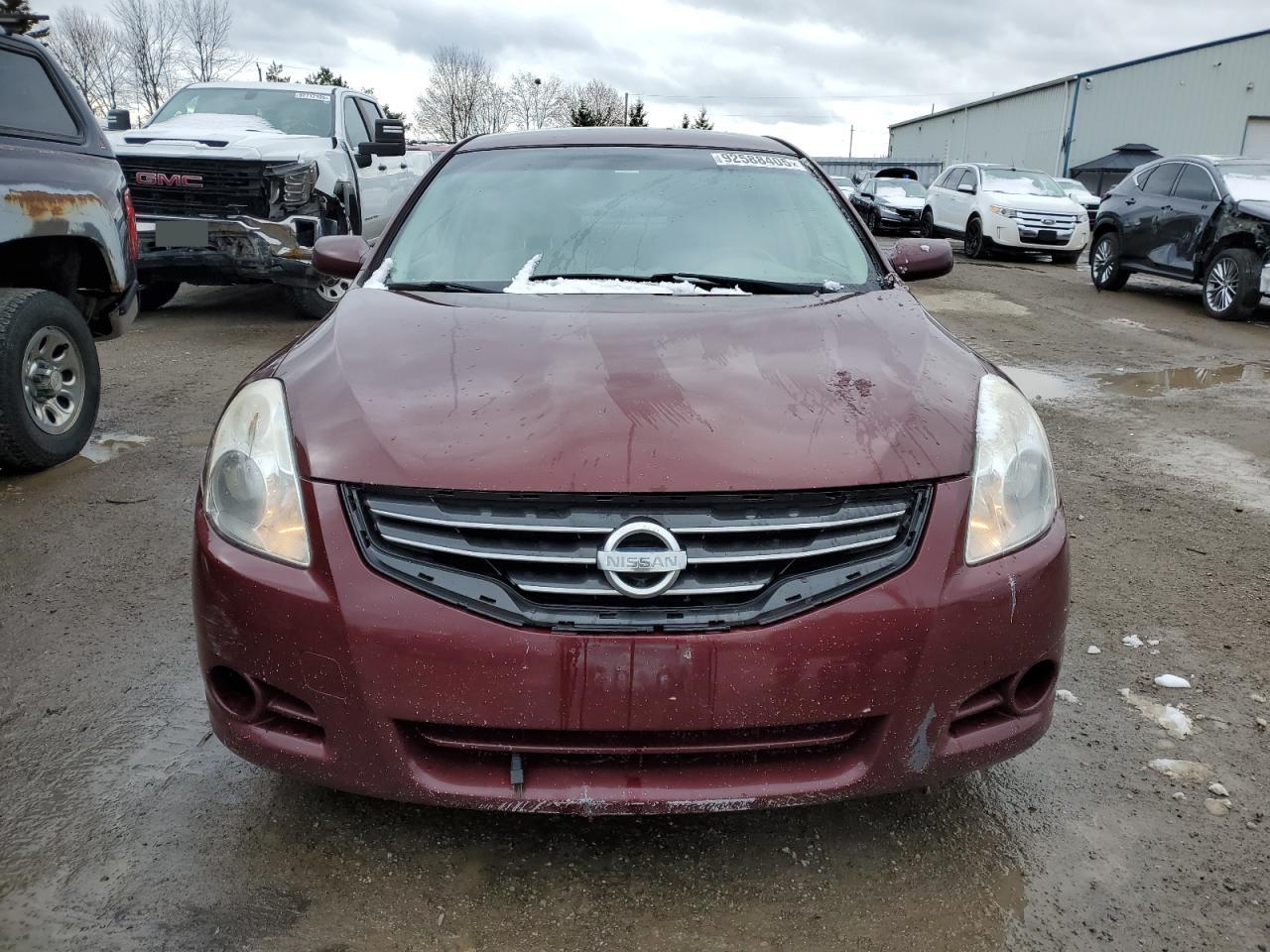NISSAN ALTIMA BASE