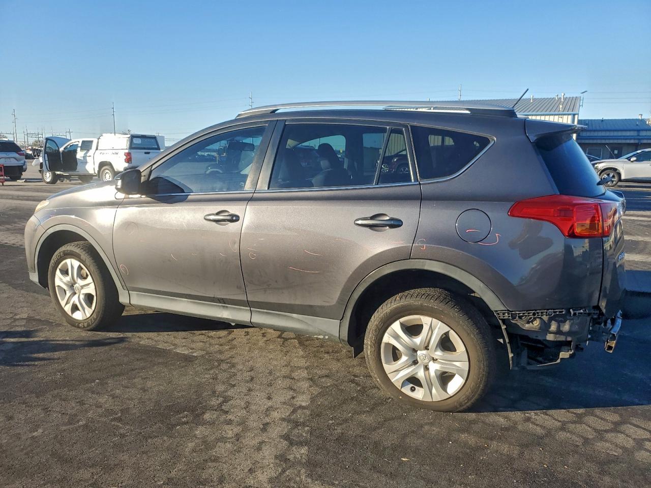 TOYOTA RAV4 LE