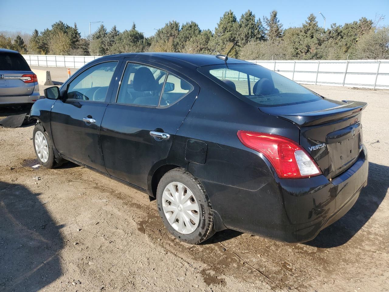 NISSAN VERSA S