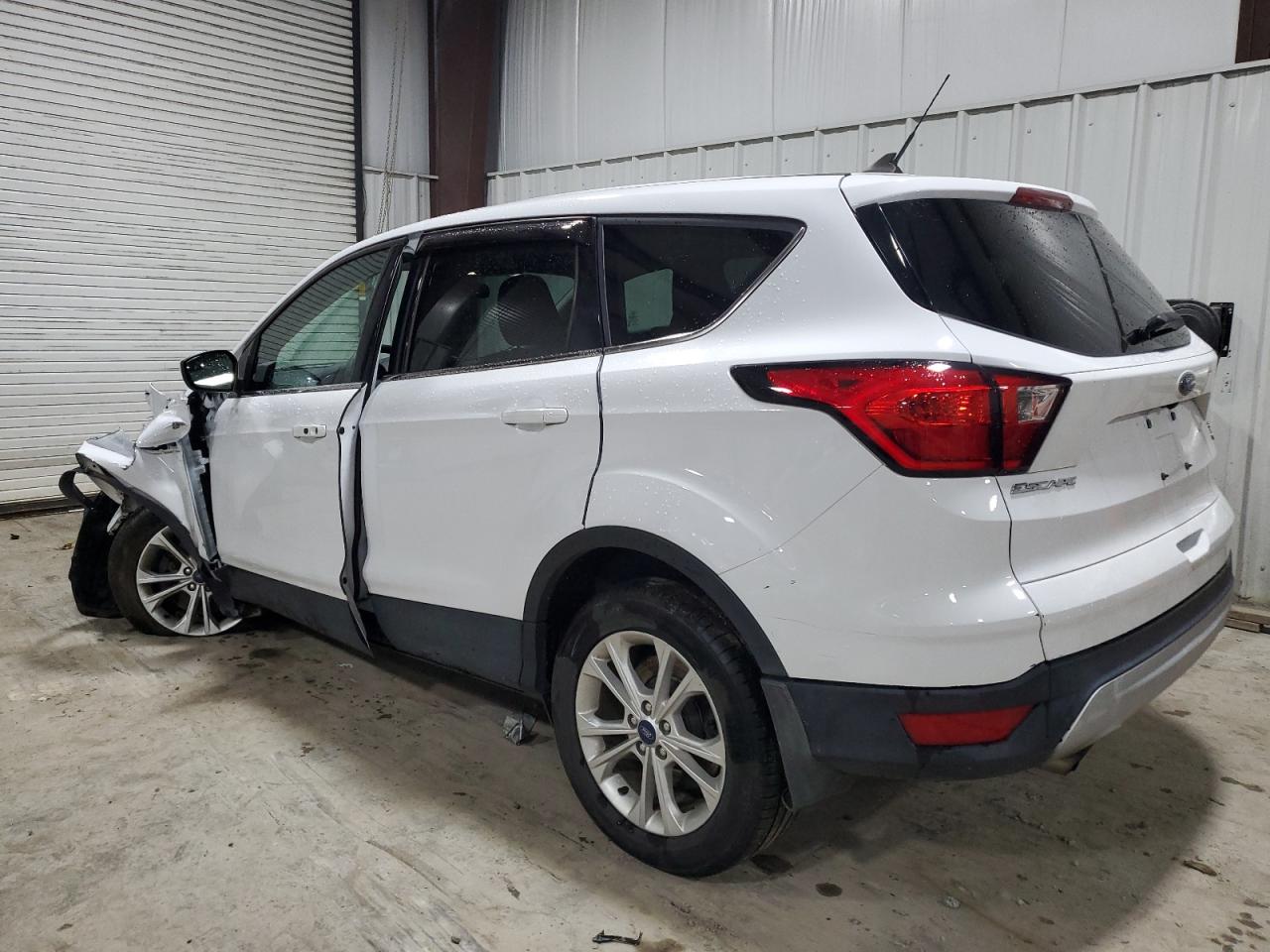 Lot #3301986494 2019 FORD ESCAPE SE