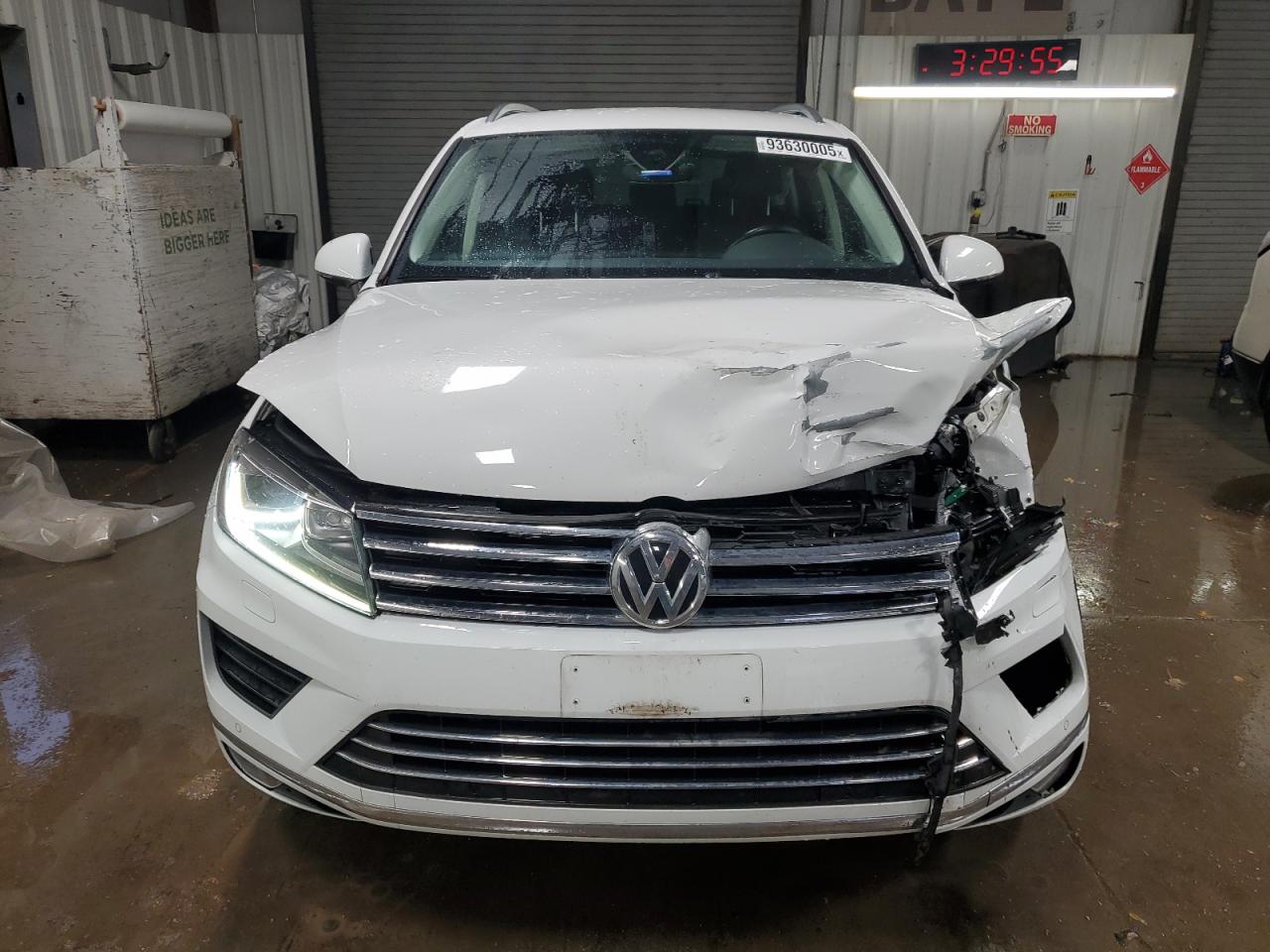 VOLKSWAGEN TOUAREG SPORT