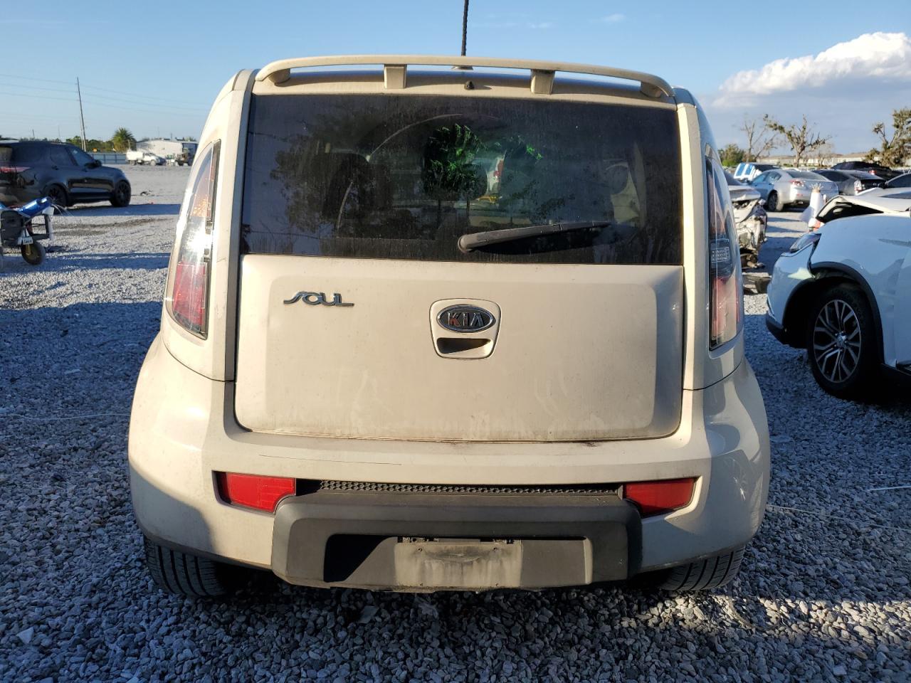 KIA SOUL +