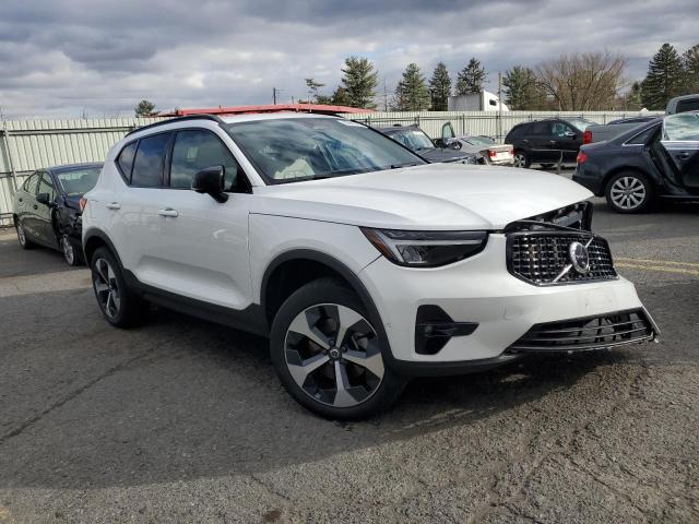 2023 VOLVO XC40 PLUS #3304670918