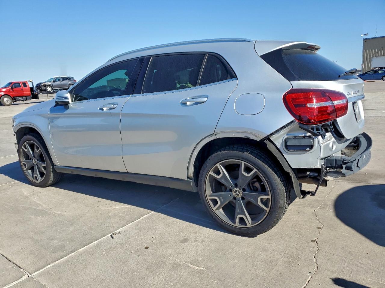 MERCEDES-BENZ GLA-CLASS 250