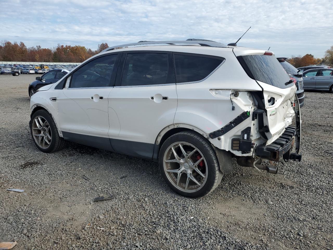 FORD ESCAPE TITANIUM