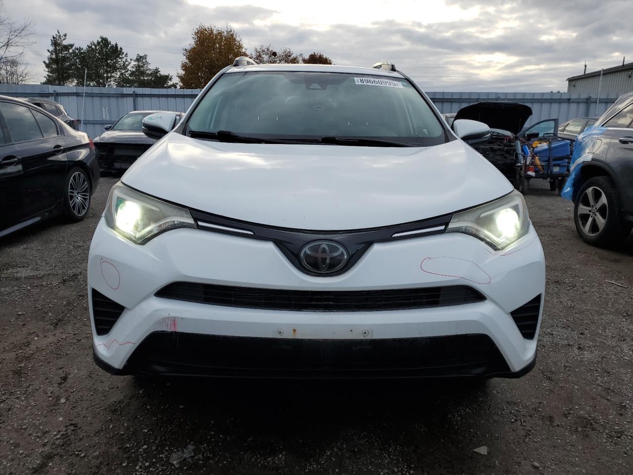 TOYOTA RAV4 LE