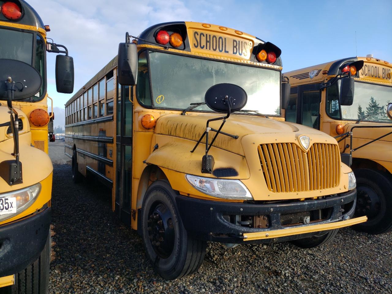 Lot #3279529275 2009 IC CORPORATION 3000 CE