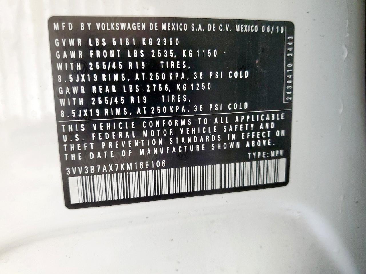 VOLKSWAGEN TIGUAN SE