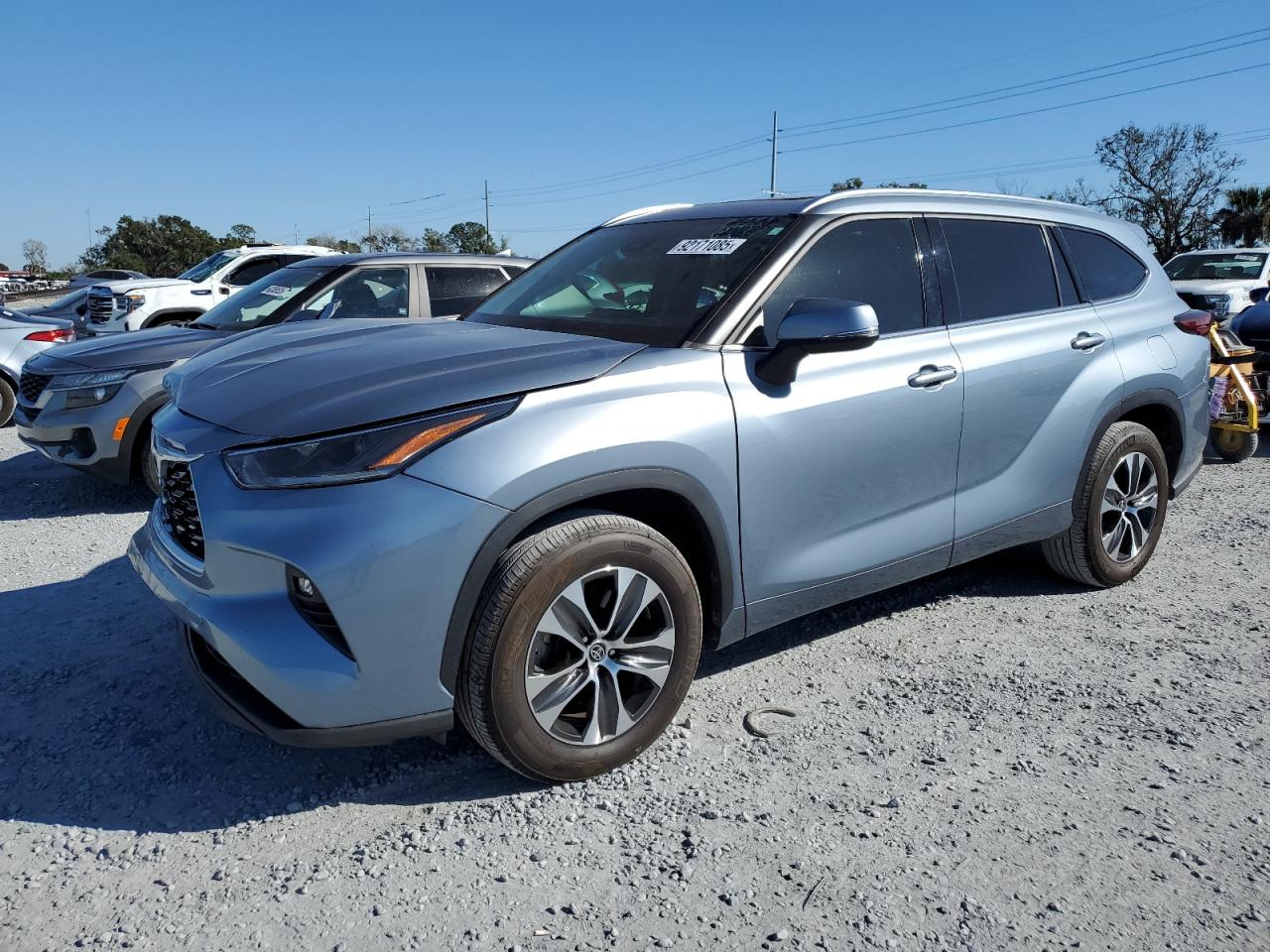 Lot #3315891140 2021 TOYOTA HIGHLANDER