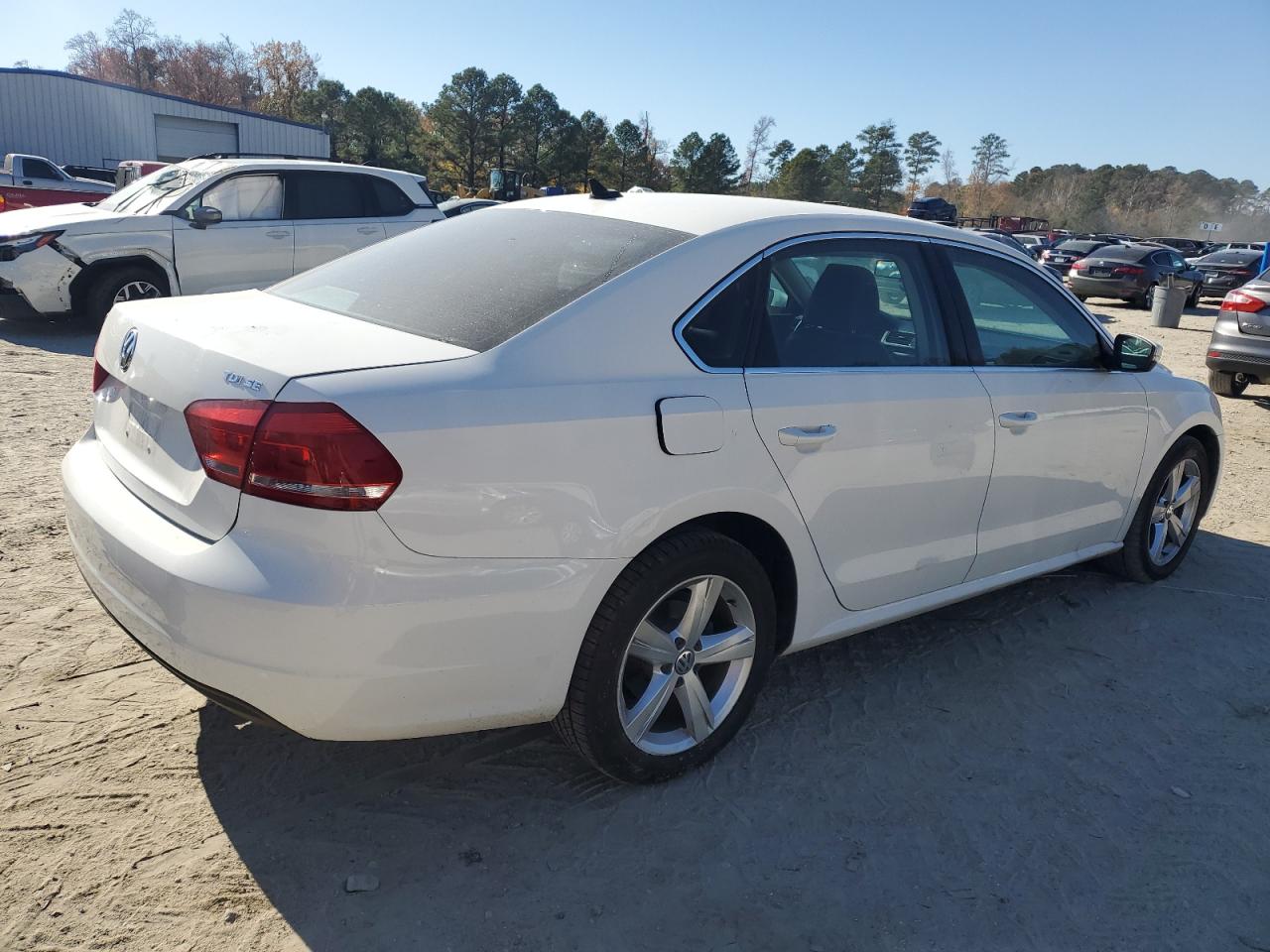 VOLKSWAGEN PASSAT SE