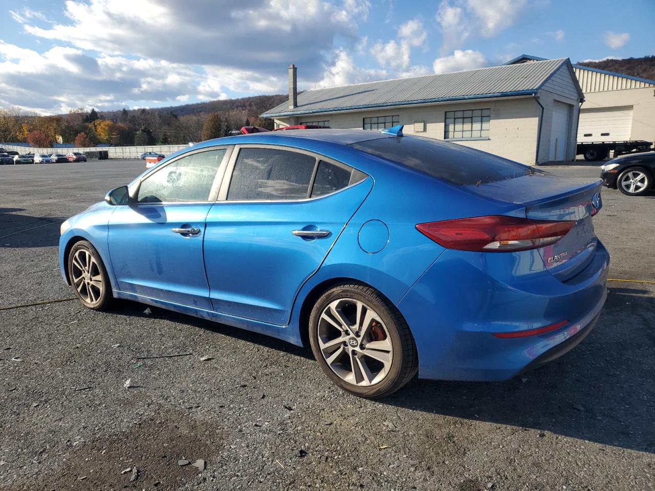 Lot #3304559474 2017 HYUNDAI ELANTRA SE