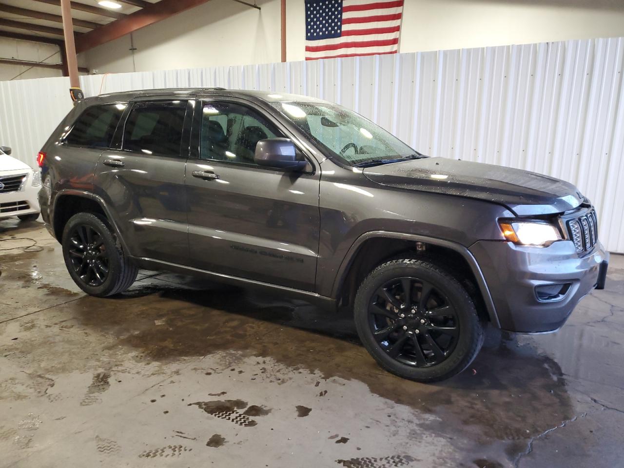 JEEP GRAND CHEROKEE LAREDO
