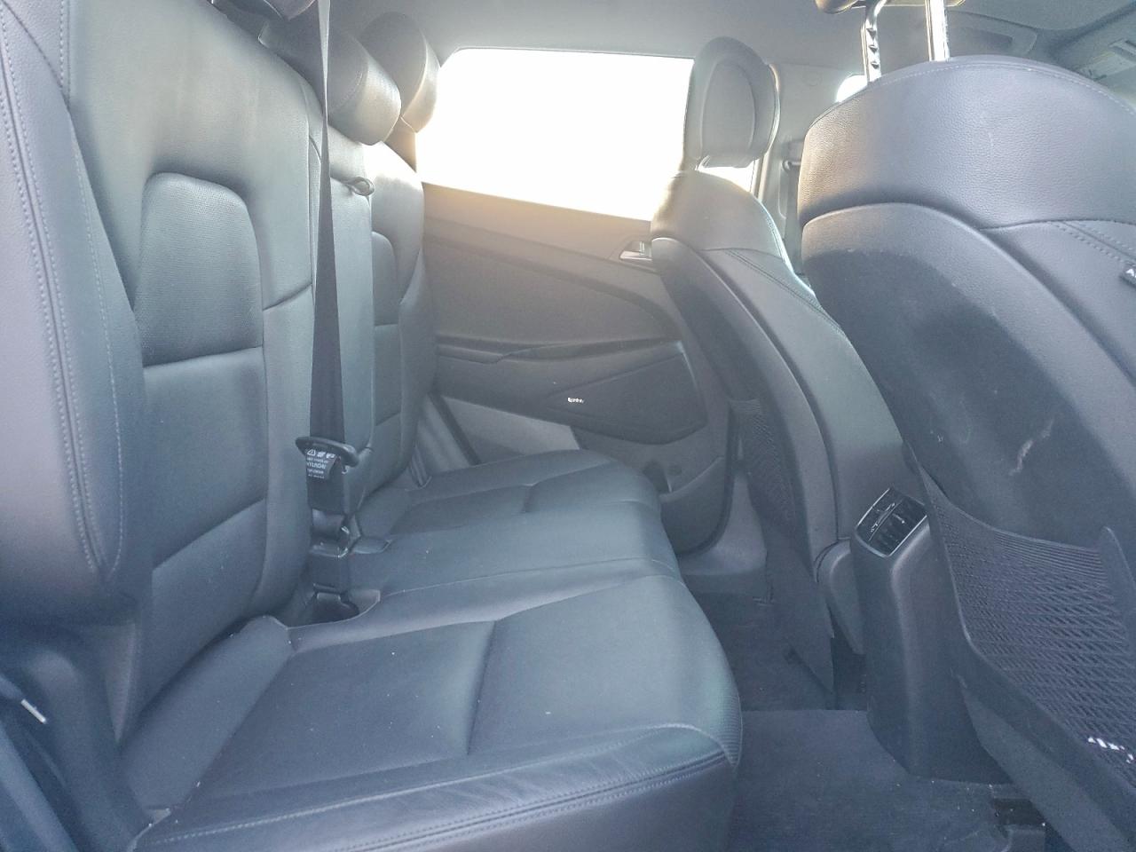 Lot #3298131132 2017 HYUNDAI TUCSON LIM