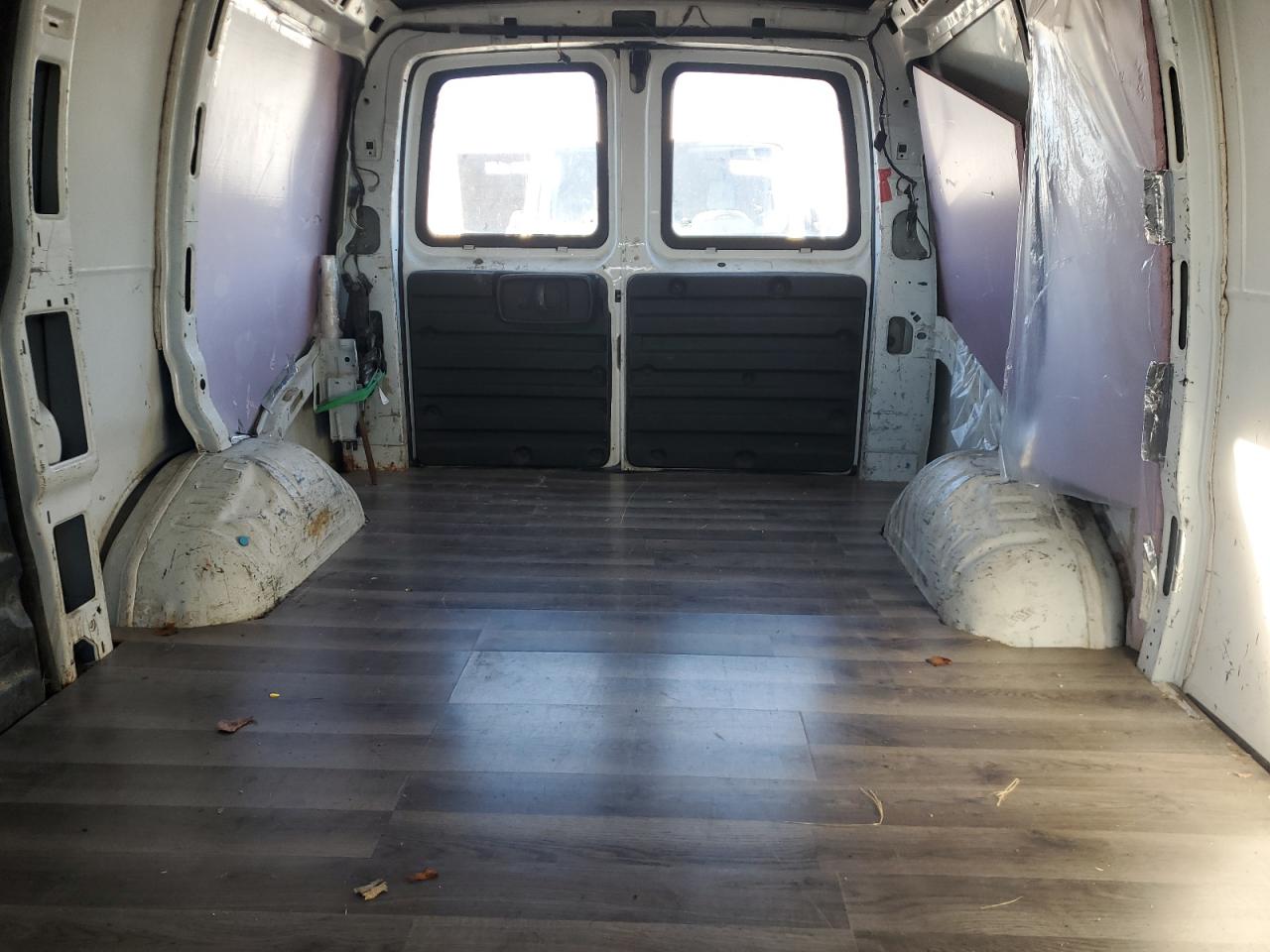 Lot #3285750689 2004 CHEVROLET EXPRESS G1