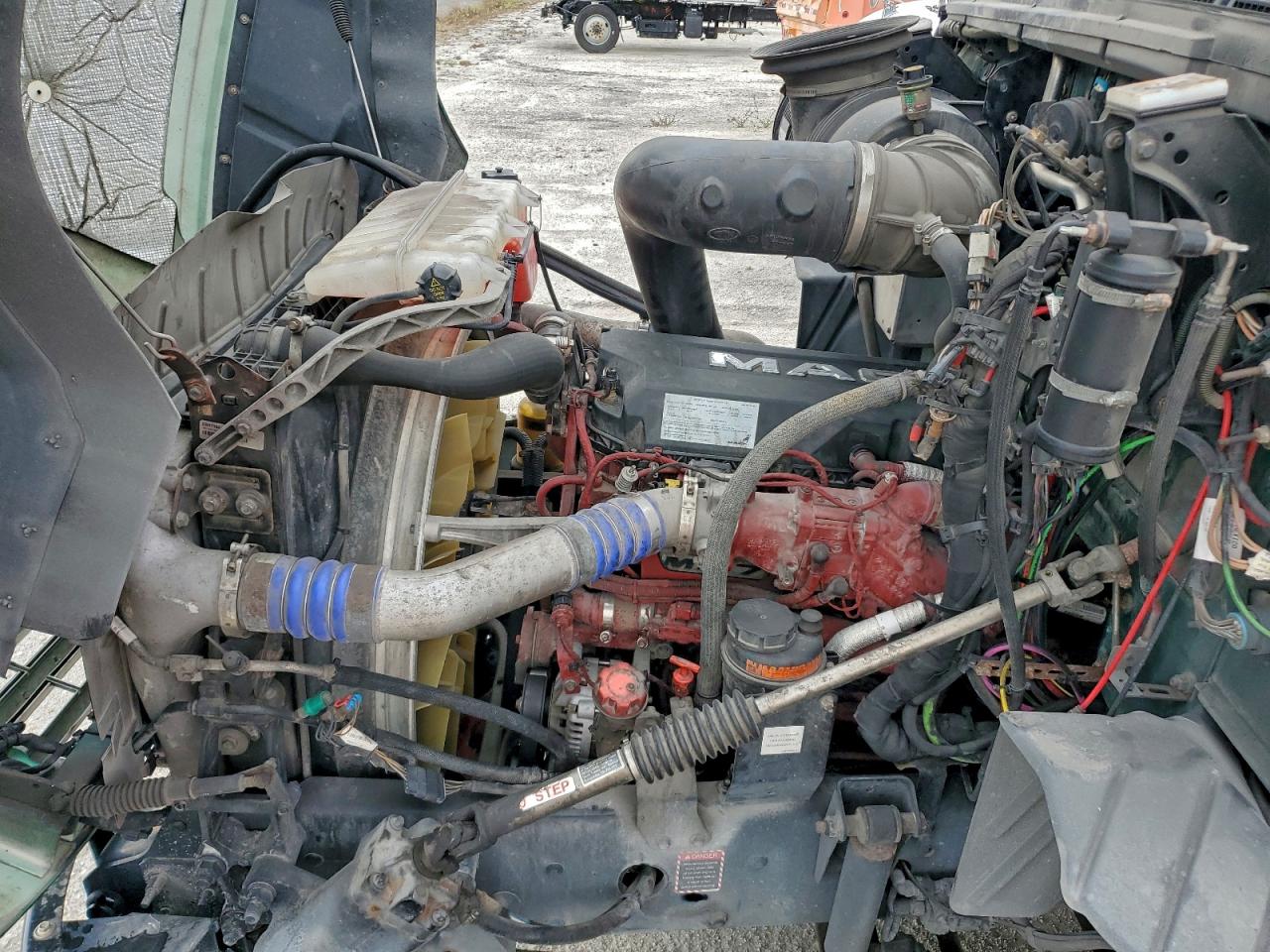 Lot #3302766342 2018 MACK CXU613