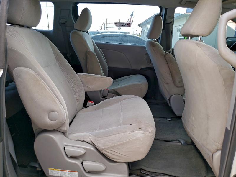 2017 TOYOTA SIENNA #3301638624