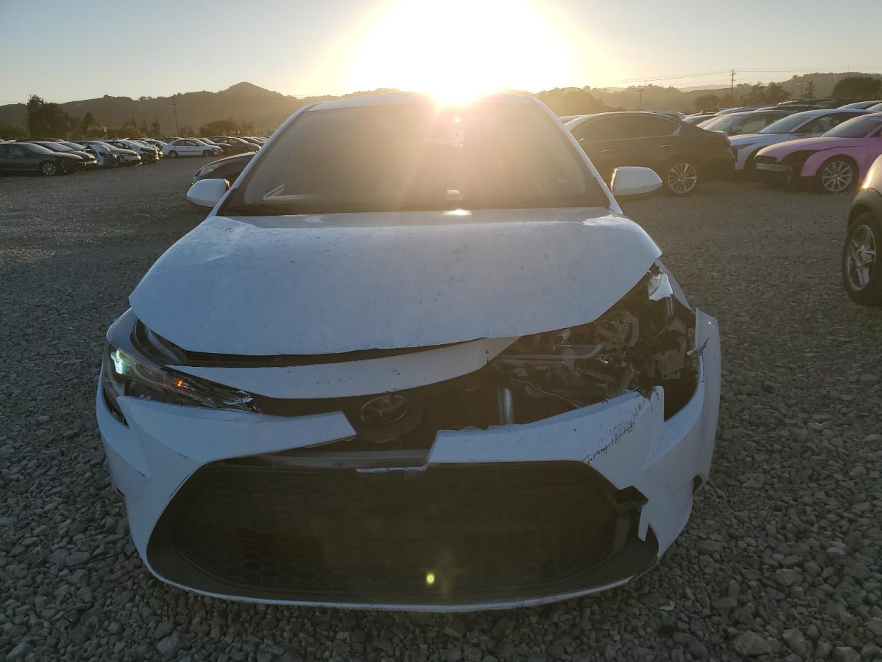 Lot #3310302128 2020 TOYOTA COROLLA LE