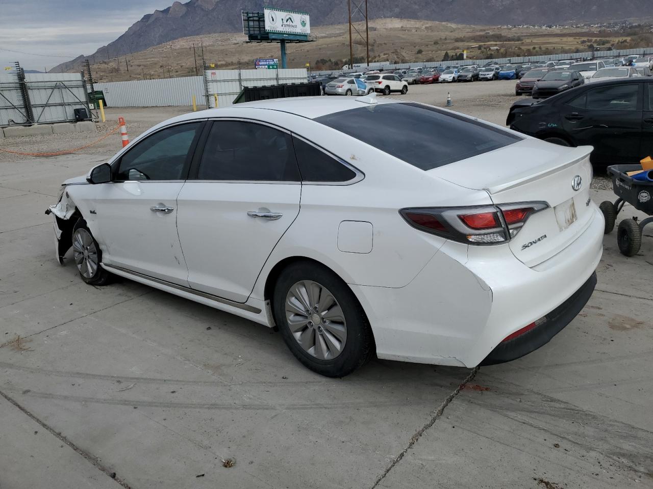 HYUNDAI SONATA HYBRID