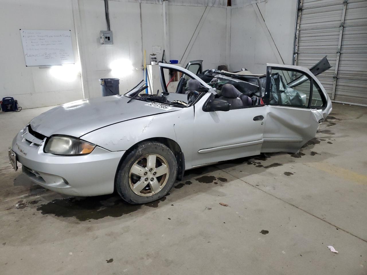 Lot #3303639942 2004 CHEVROLET CAVALIER L