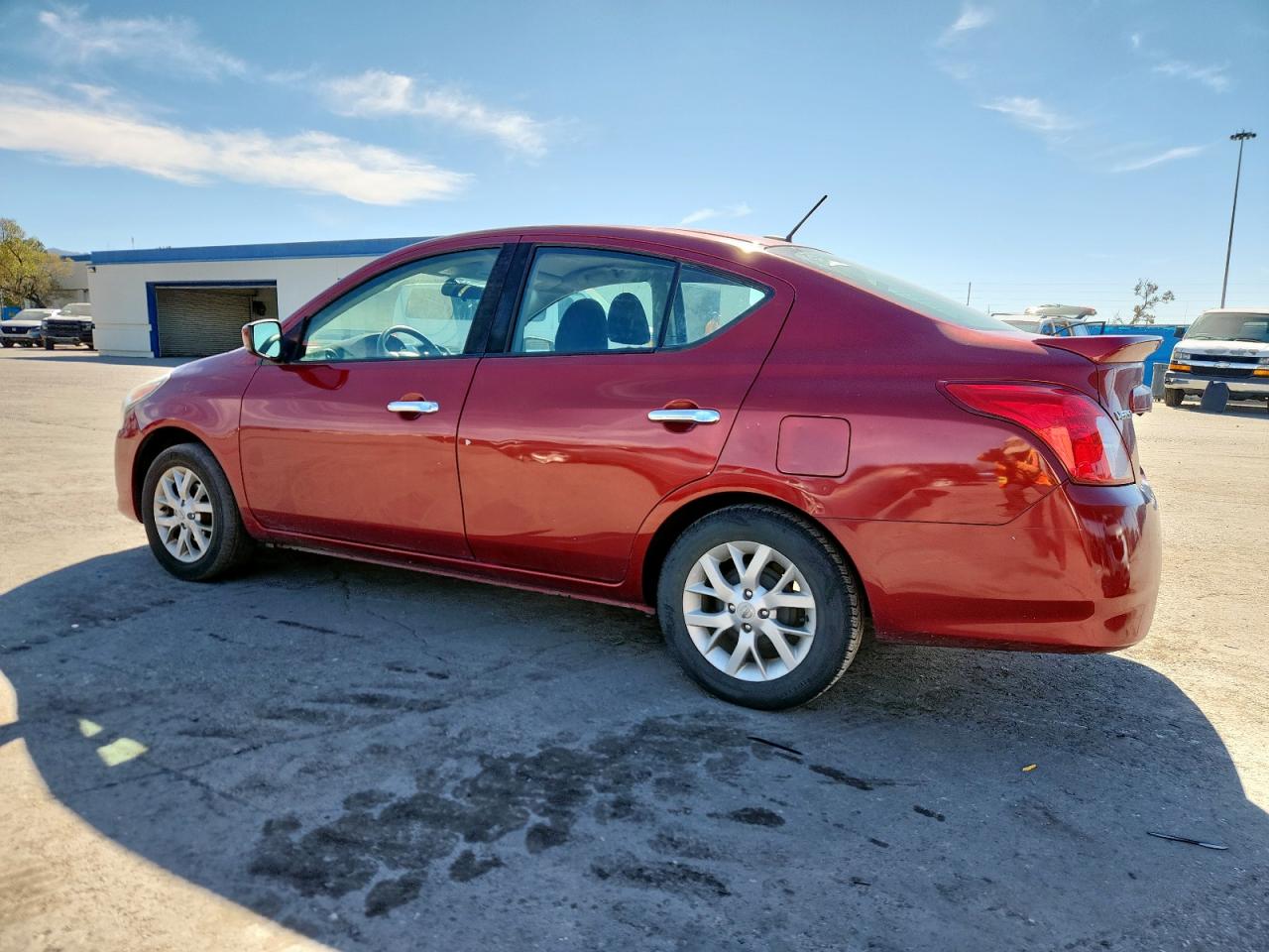 NISSAN VERSA S