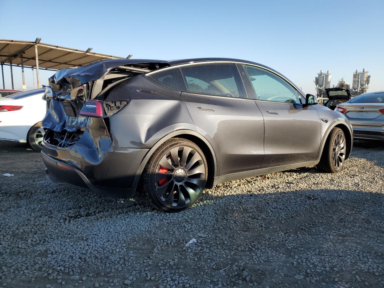 TESLA MODEL Y
