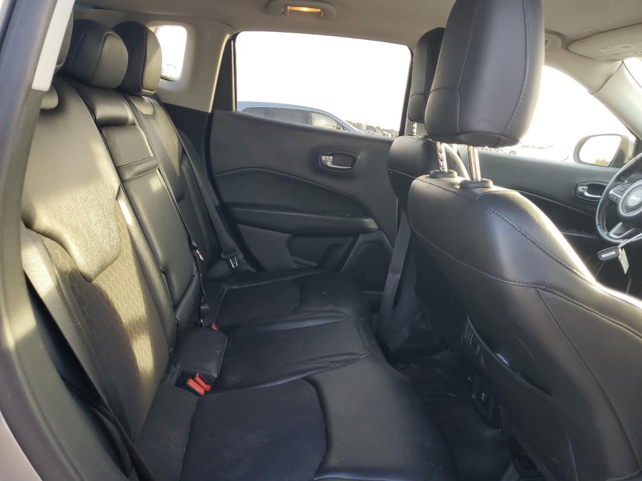 JEEP COMPASS LATITUDE