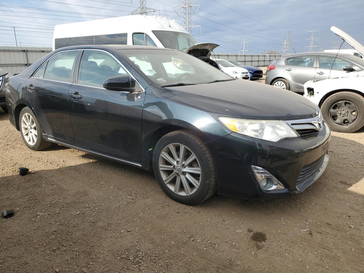 TOYOTA CAMRY BASE