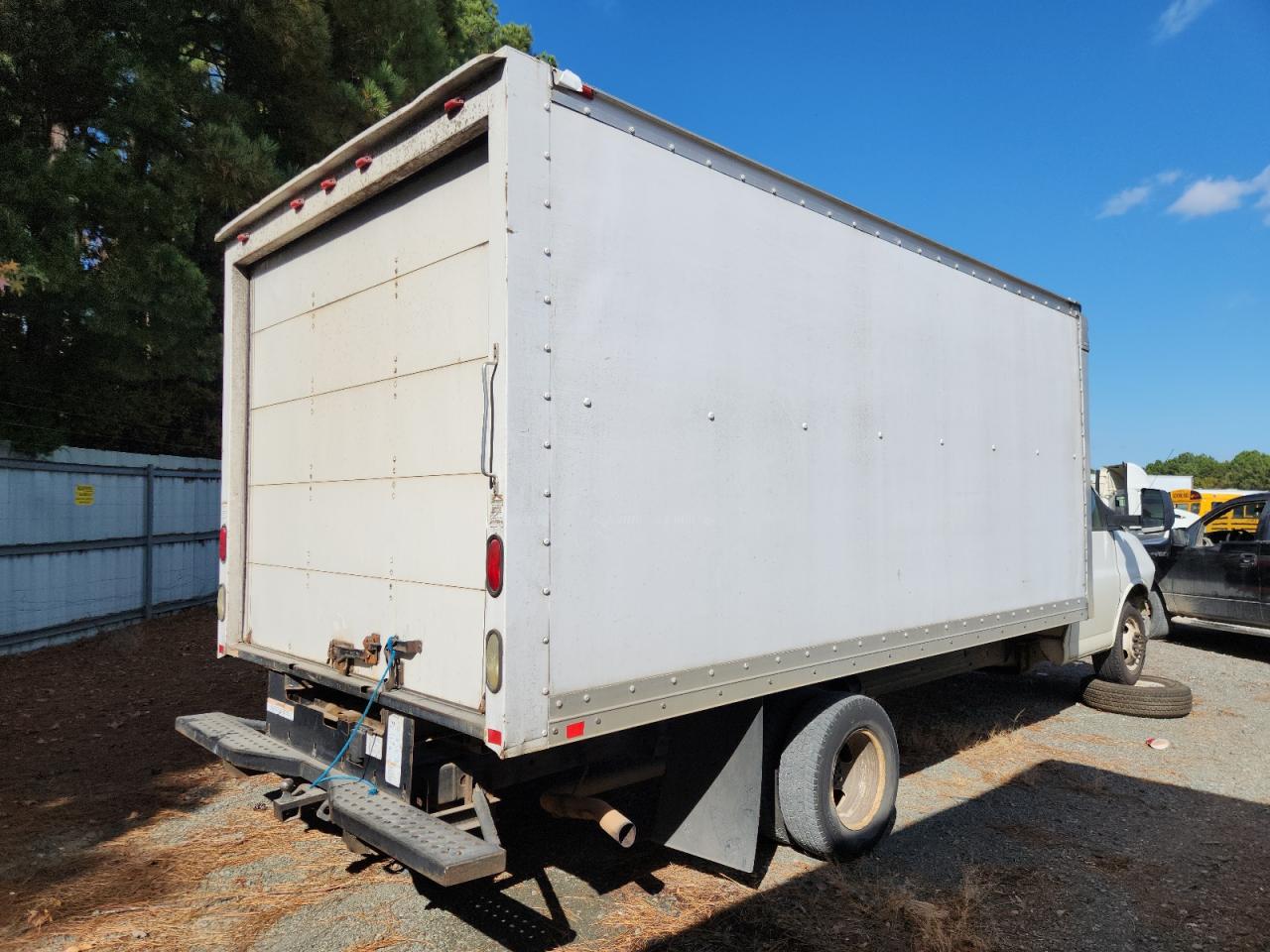 GMC SAVANA CUTAWAY G3500