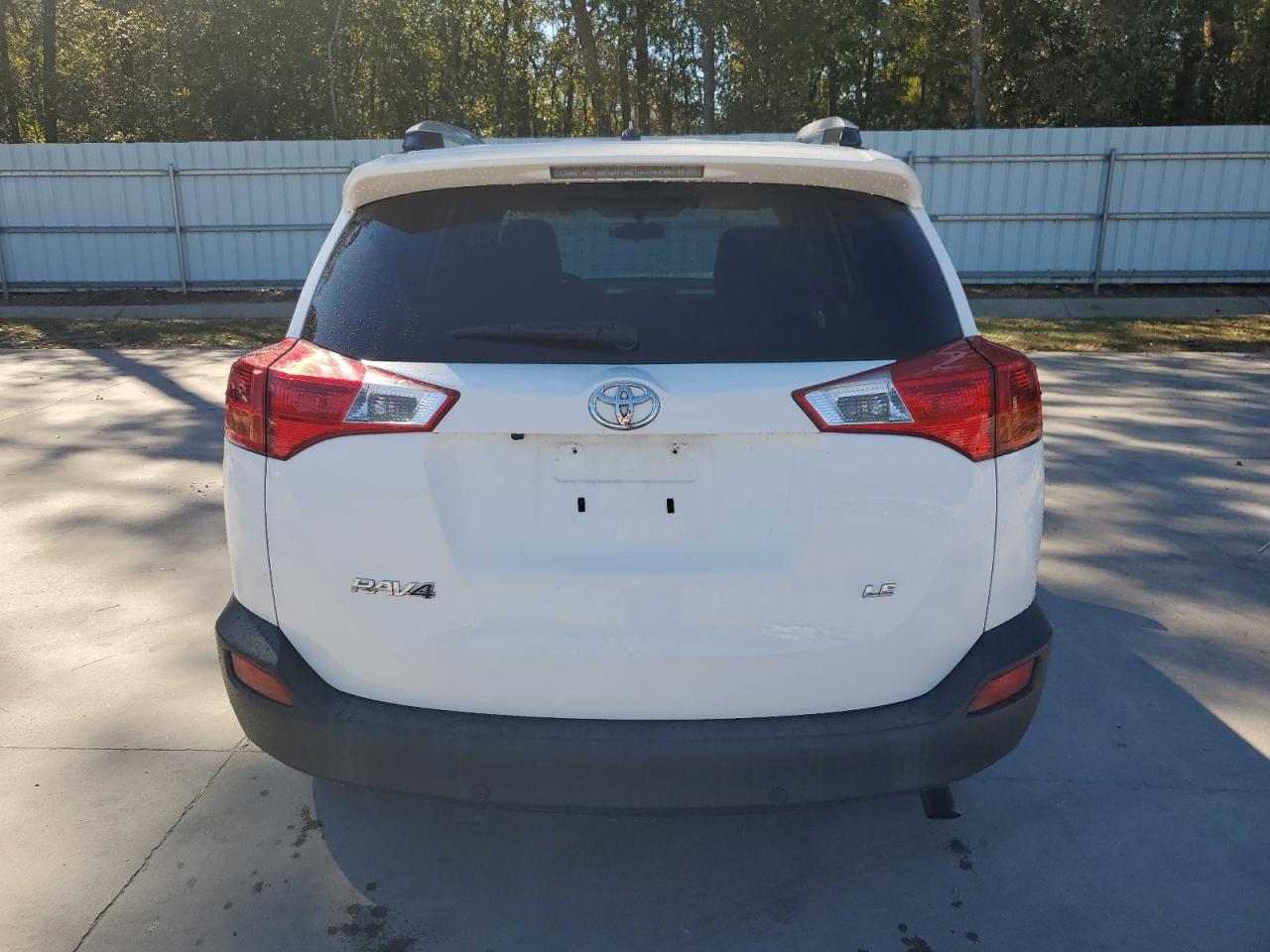 TOYOTA RAV4 LE