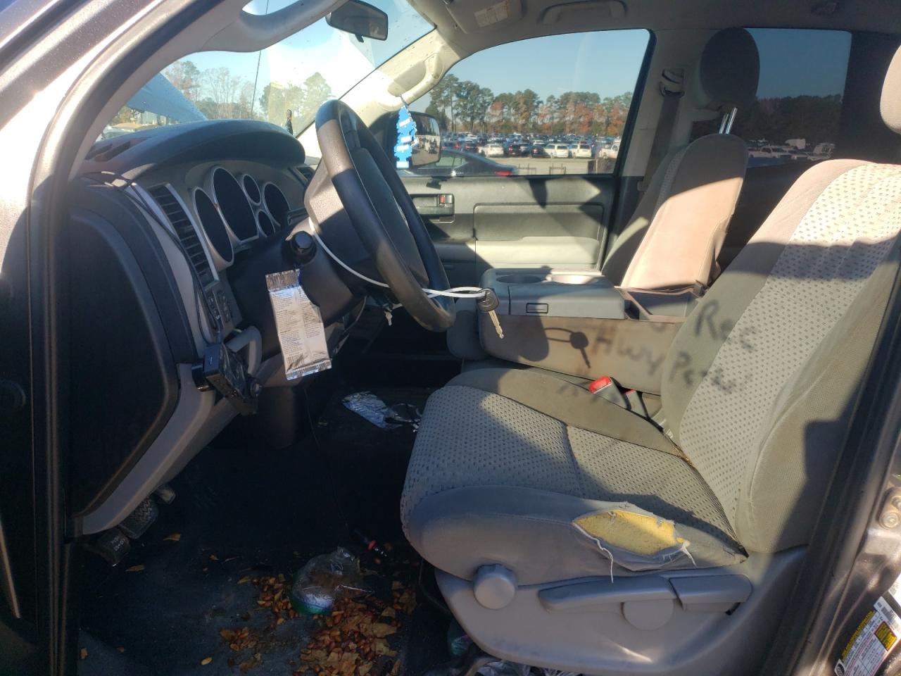 TOYOTA TUNDRA DOUBLE CAB SR5