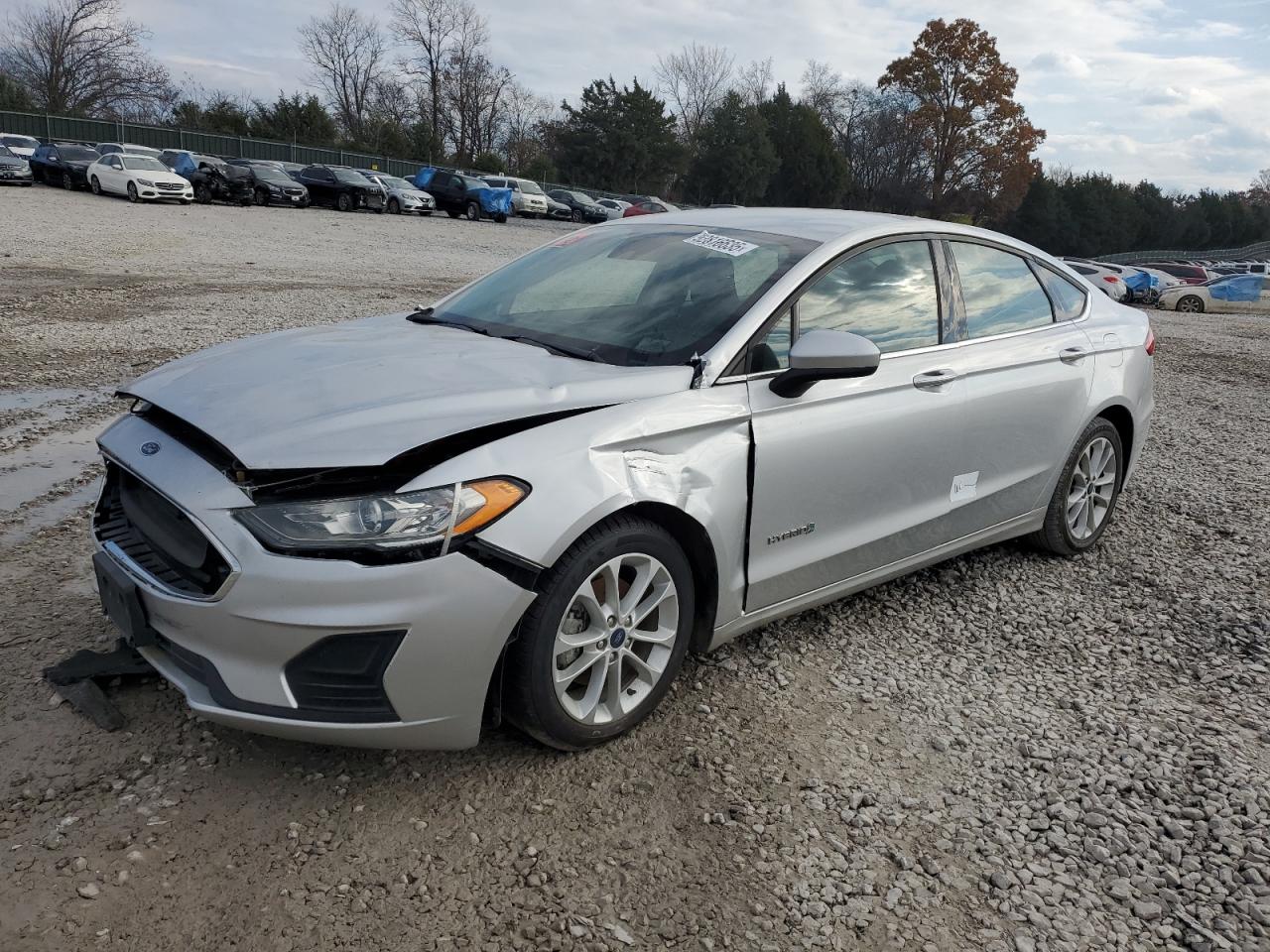 Lot #3301663652 2019 FORD FUSION SE