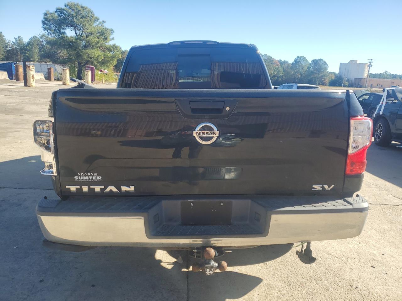 NISSAN TITAN S