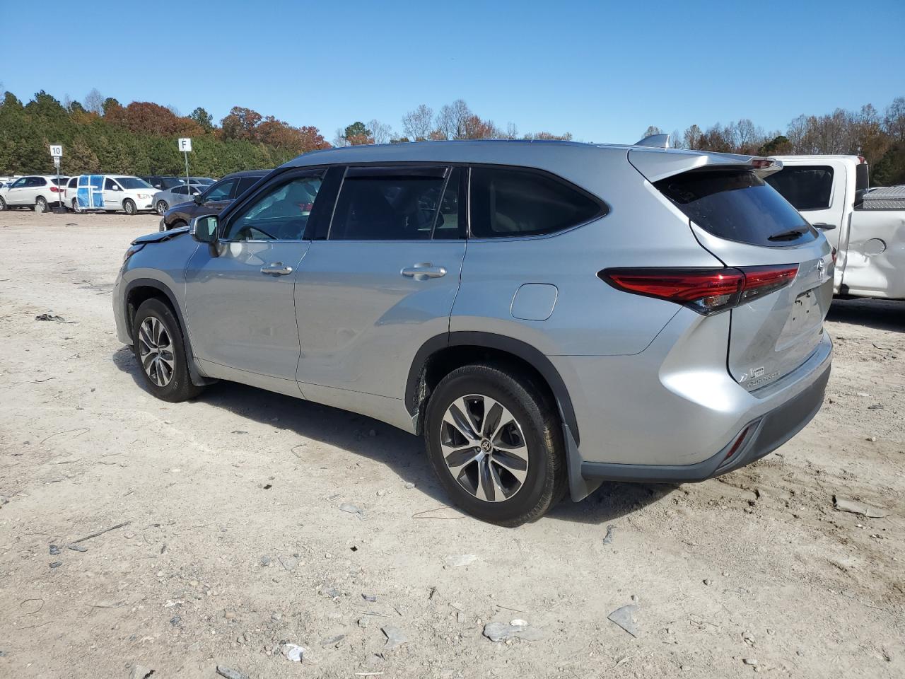 TOYOTA HIGHLANDER XLE