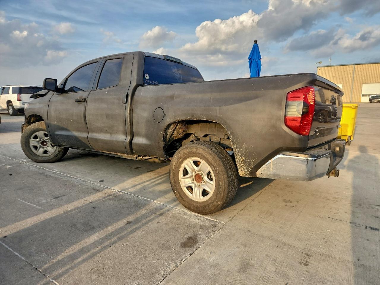 TOYOTA TUNDRA DOUBLE CAB SR