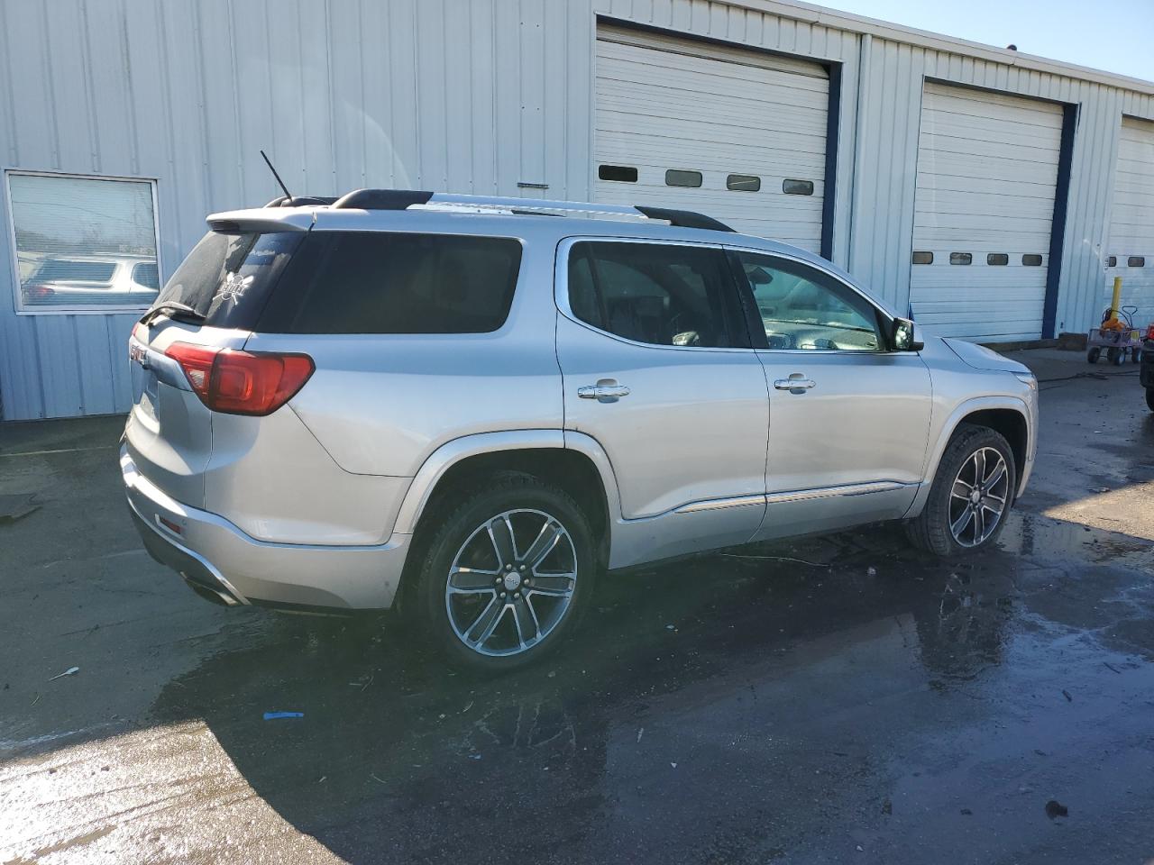 GMC ACADIA DENALI