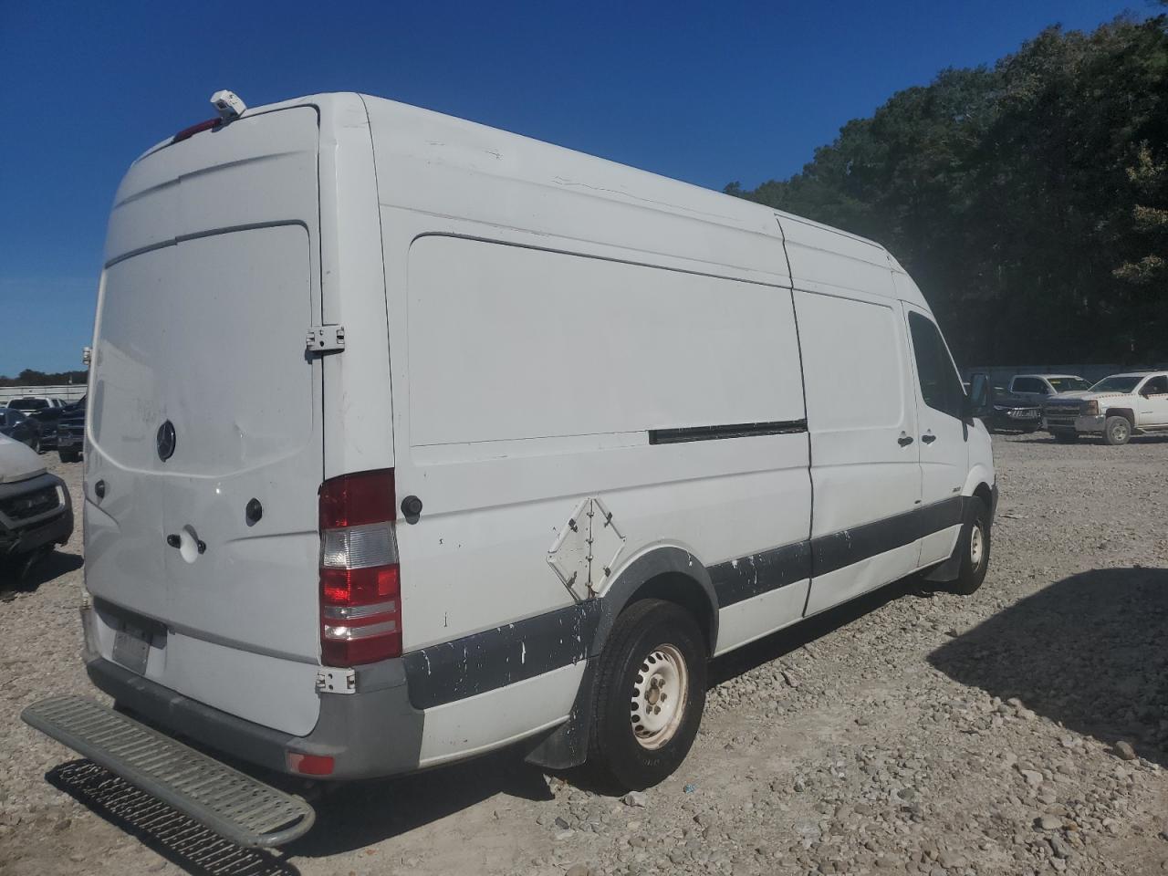 MERCEDES-BENZ SPRINTER 2500