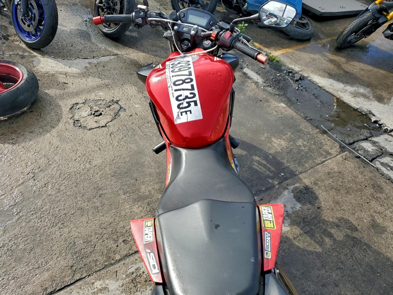 Lot #3301732339 2015 HONDA CB300F