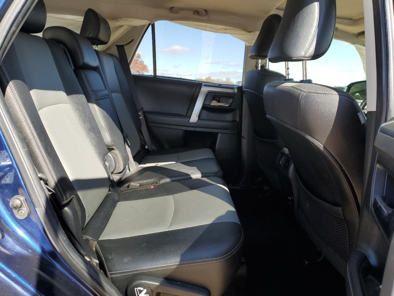 TOYOTA 4RUNNER SR5/SR5 PREMIUM