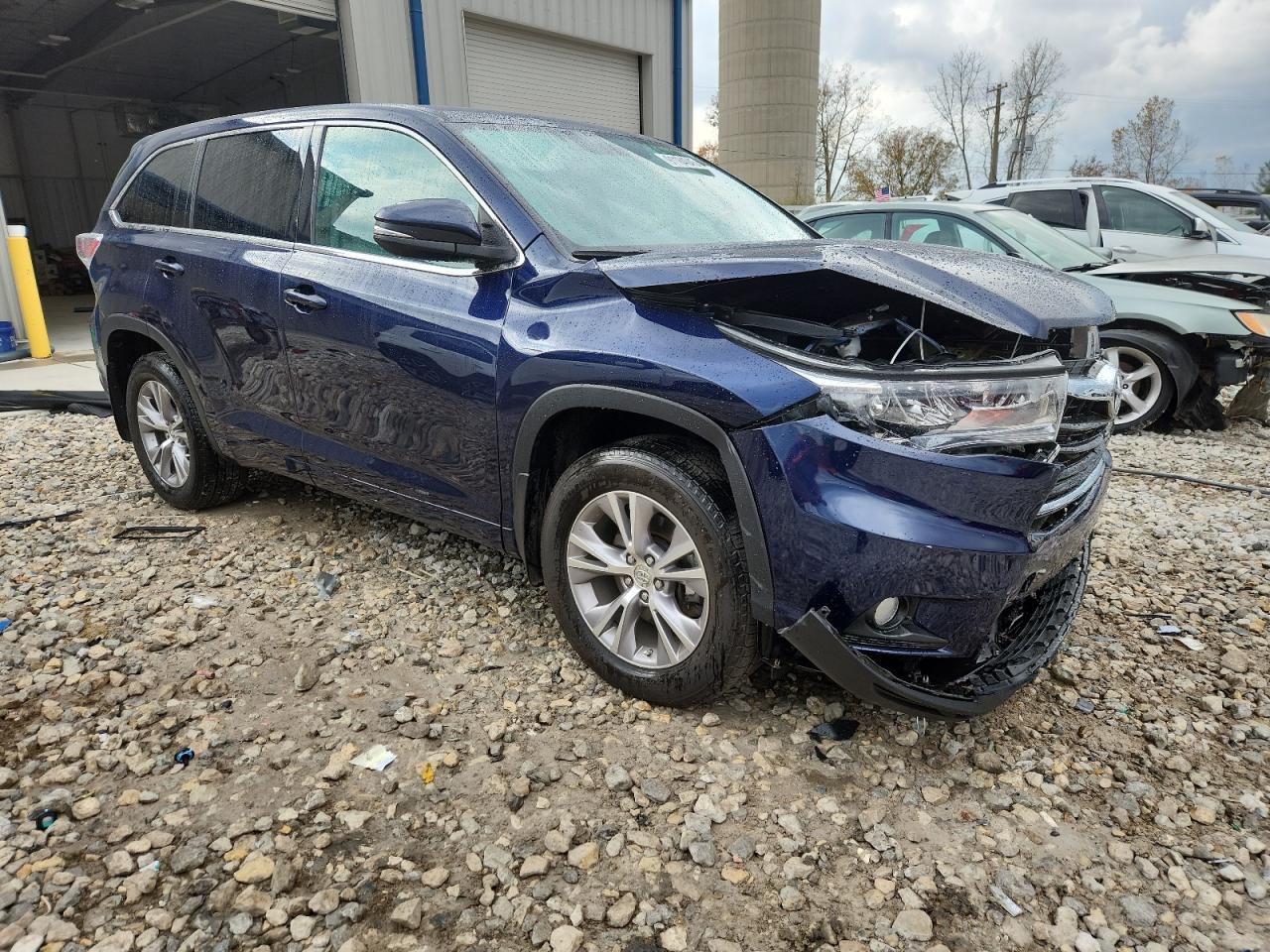 TOYOTA HIGHLANDER LE