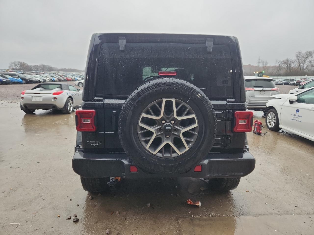 JEEP WRANGLER SAHARA