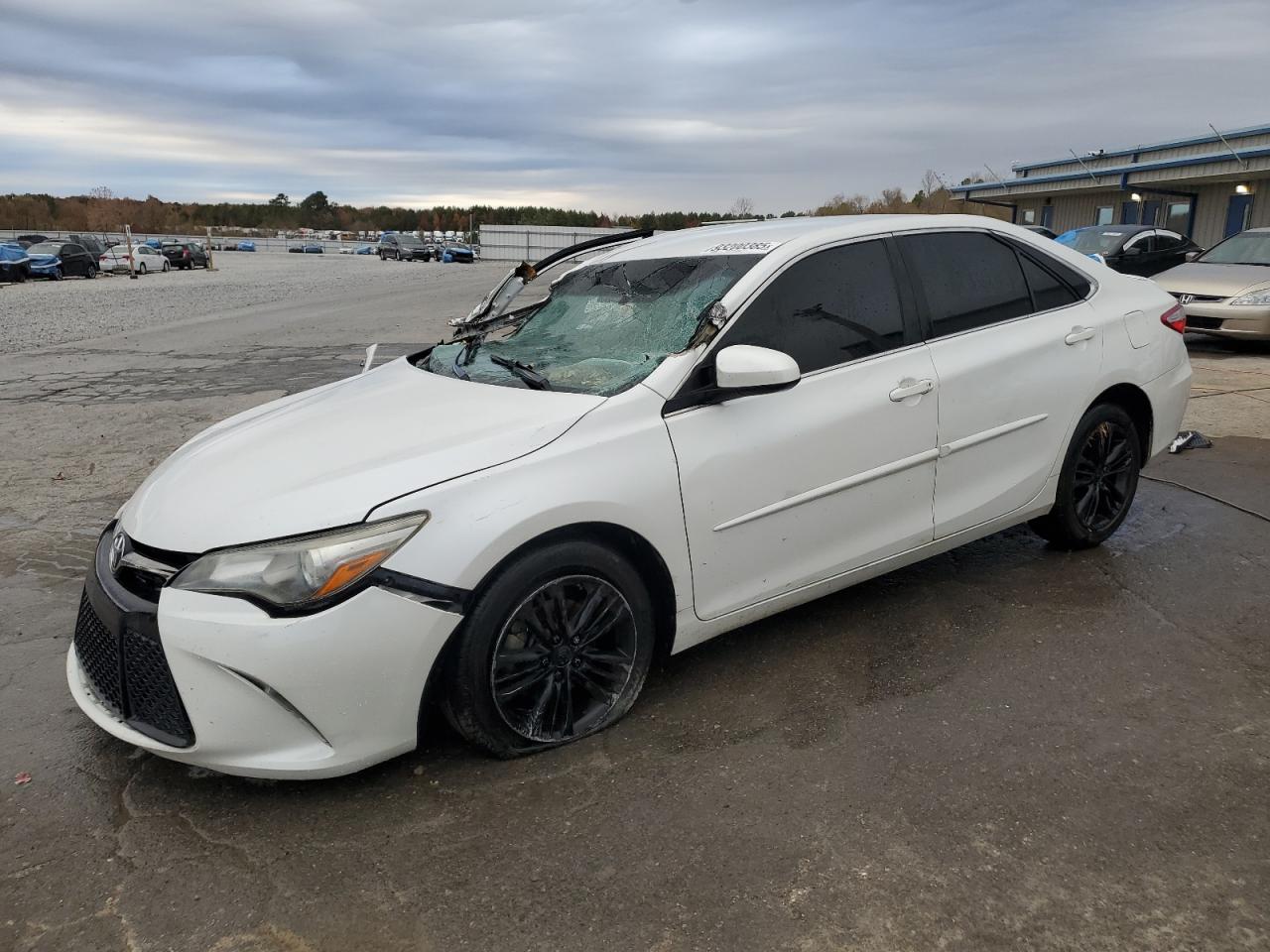 Lot #3297048513 2017 TOYOTA CAMRY LE