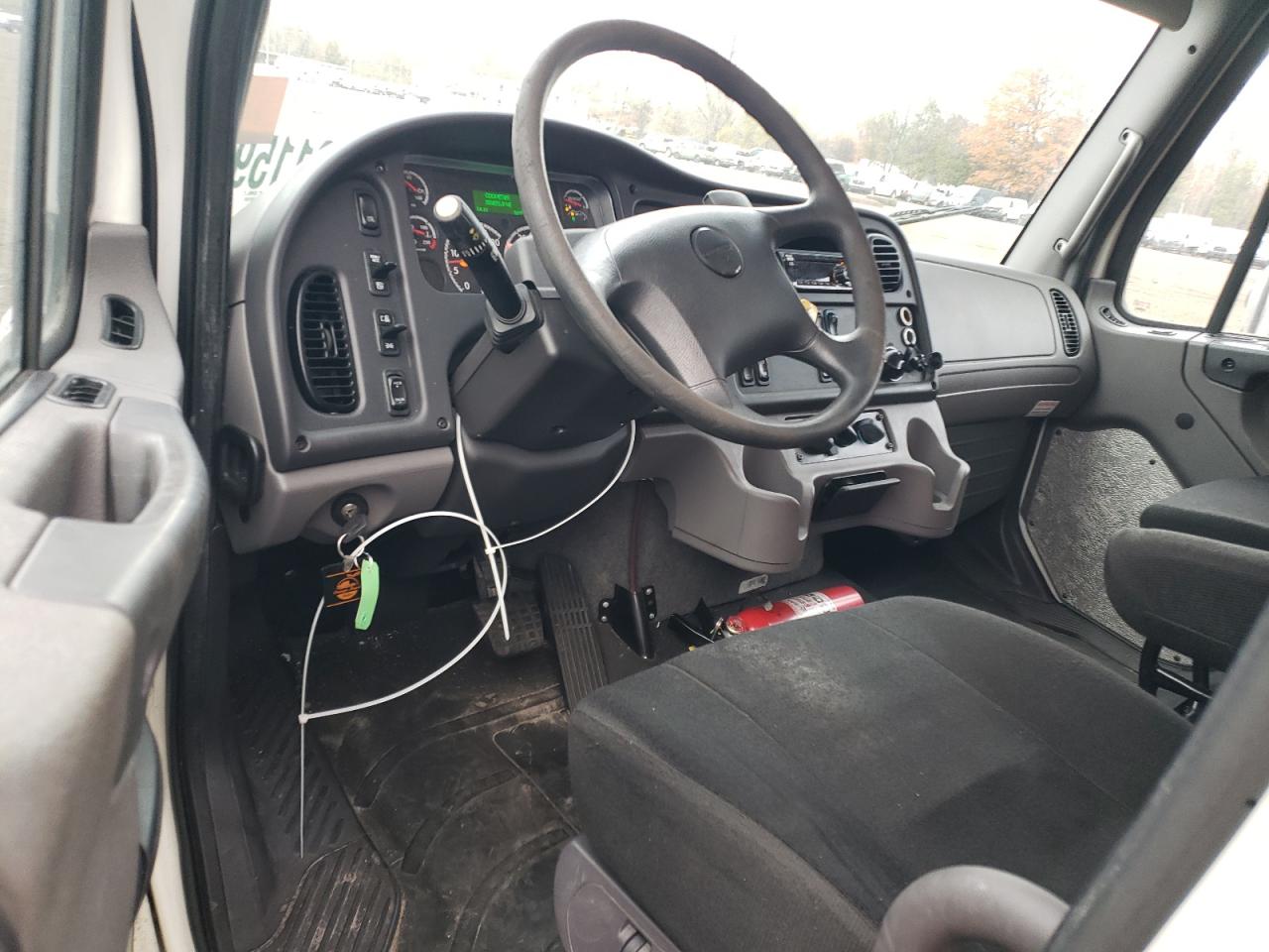 Lot #3293283445 2018 FREIGHTLINER M2 106 MED