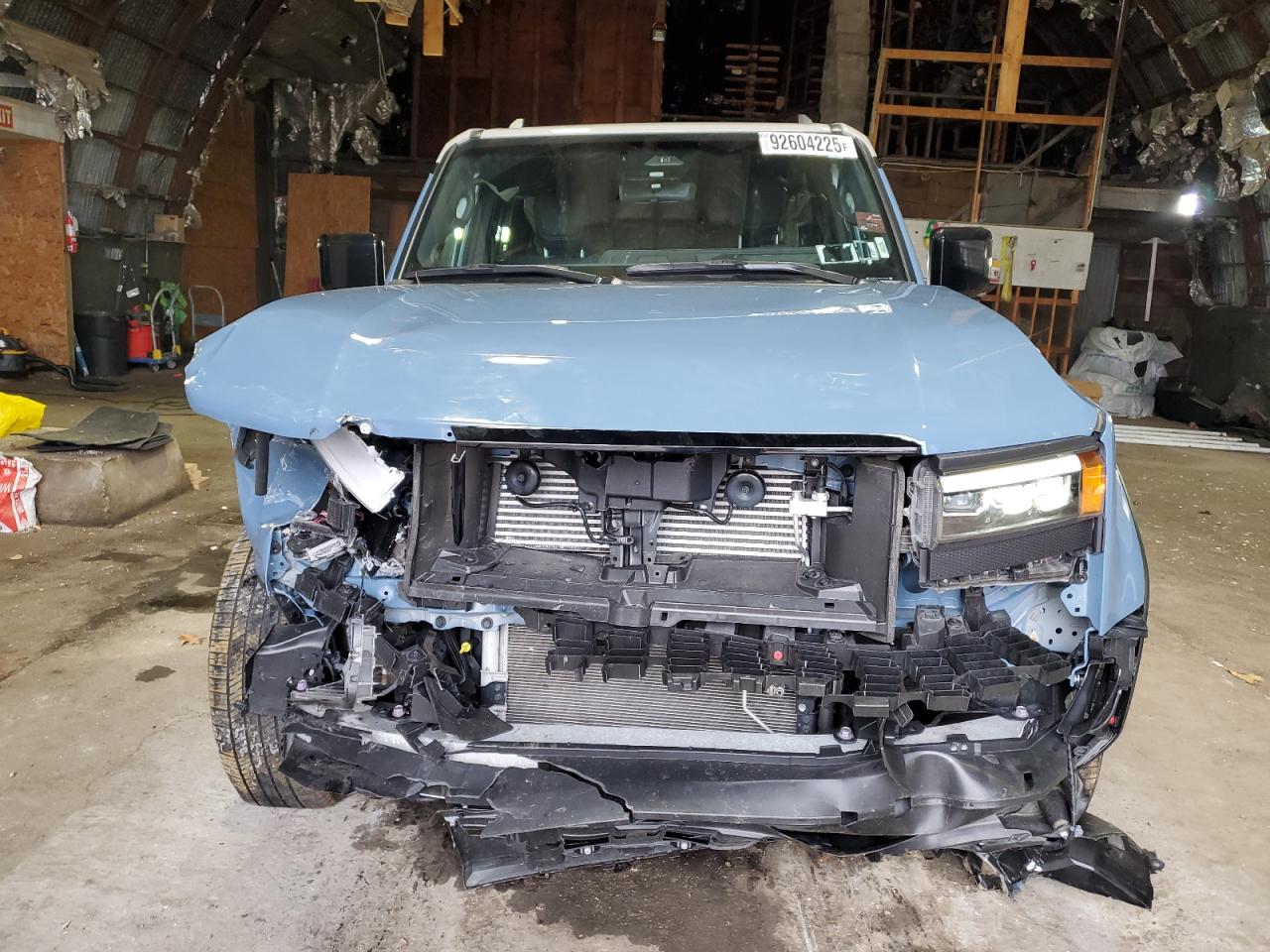 TOYOTA LAND CRUISER BASE