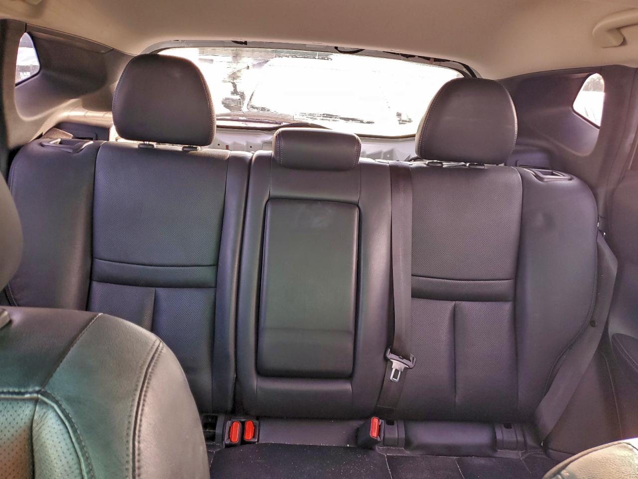 NISSAN ROGUE SPORT S